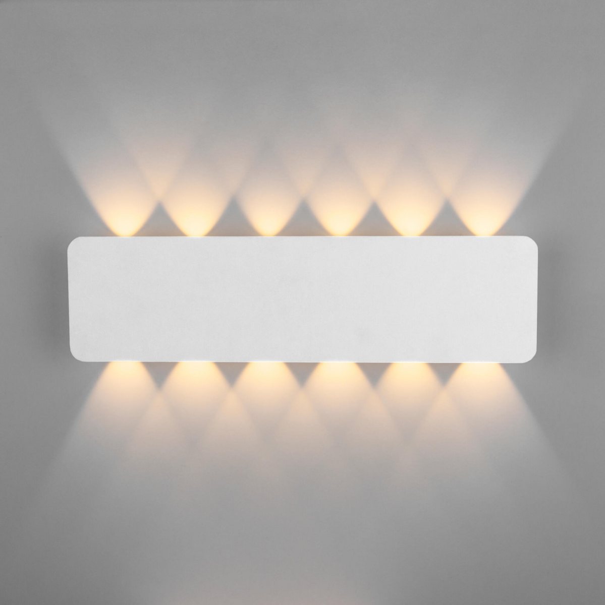 Настенный светодиодный светильник Angle LED 40139/1 40139/1 LED
