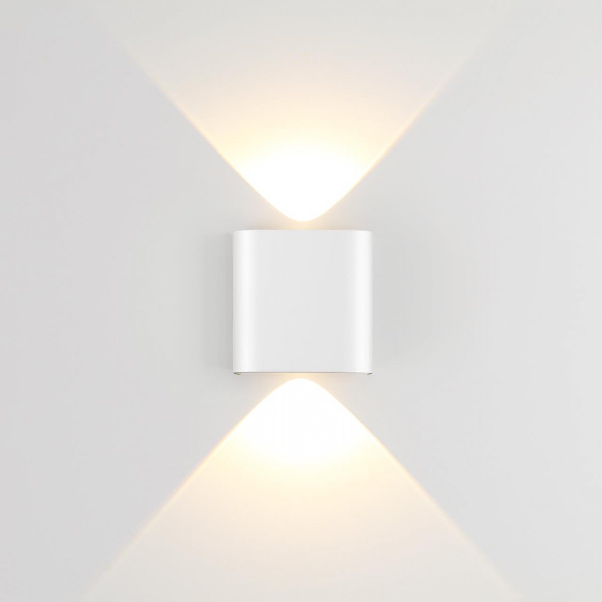 Настенный светильник, белый Odeon Light MAGNUM, арт. 7192/2WL