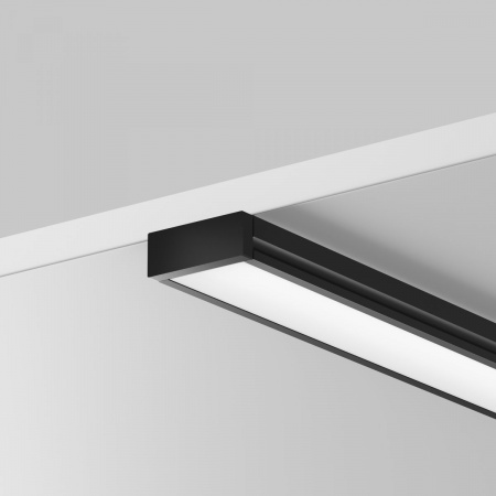 фото Алюминиевый профиль накладной 15x6 (Черный, 2 м), ALM-001-B-2M Maytoni 631003