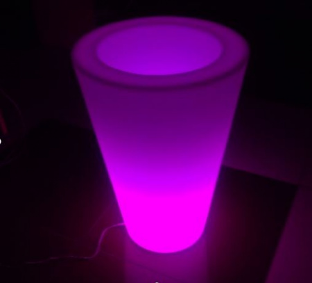 фото Светящееся кашпо Mariano 220V RGB