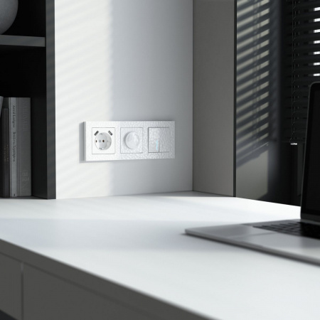 фото Накладка для розетки USB (Hammer белый) W1279501