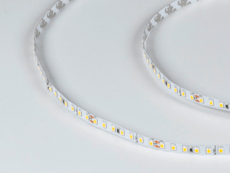 фото Светодиодная лента ПРО 2835, 126 LED/м, 13 Вт/м, 24В, IP20, Цвет: Нейтральный белый, SWG2P126-24-13-NW, катушка 5 м