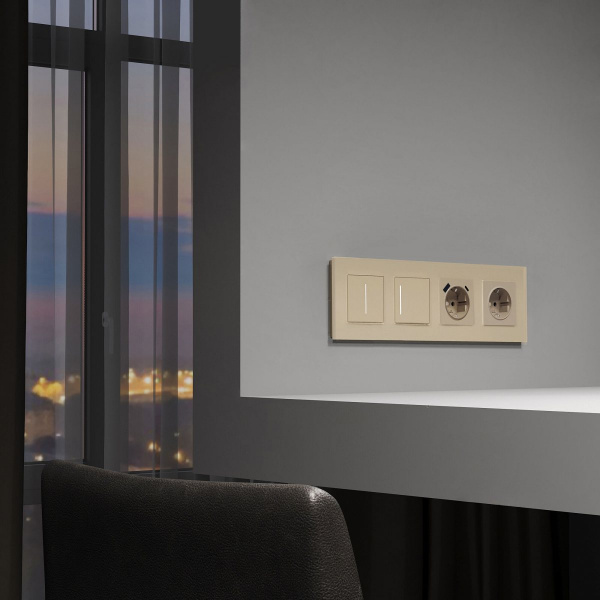 фото Рамка из стекла на 4 поста Senso шампань soft-touch W0043111