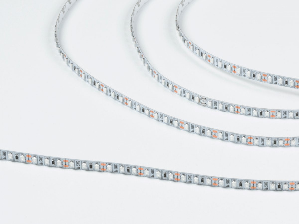 фото Светодиодная лента 3528, 120 LED/м, 9,6 Вт/м, 12В, IP20, Цвет: Синий, SWG3120-12-9.6-B-M, катушка 5 м
