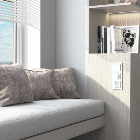 фото Рамка из стекла на 3 поста Senso белый soft-touch W0033101