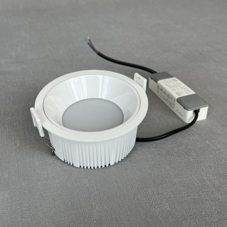 фото Светильник круглый  DW2034 (105*50mm) LED COB 12W 4200K. Цвет: белый