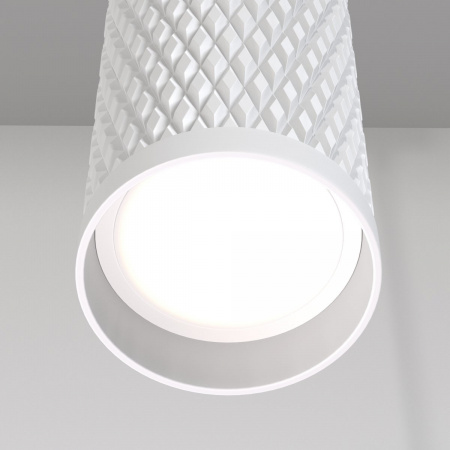 фото Подвесной светильник Maytoni Focus Design P038PL-01W, белый