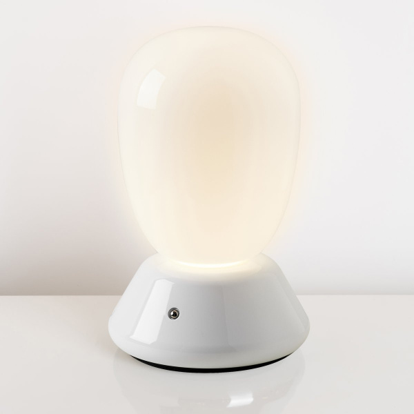 фото Настольная лампа диммируемая 10W 3000K матовый/белый Uovo III Lightstar 807916