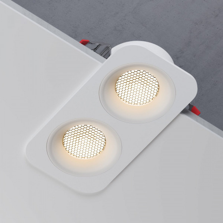 фото Светильник встраиваемый светодиодный с антибликовой решеткой Tetro 20W 3000K белый IP44 15277/LED