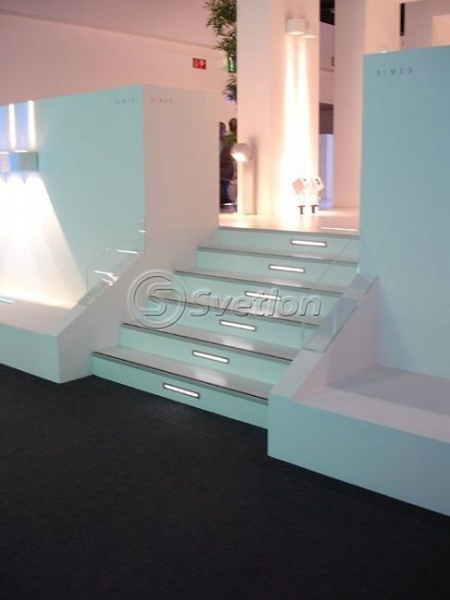 фото Светильник  "ступеньки"  B04  8LED синего цвета