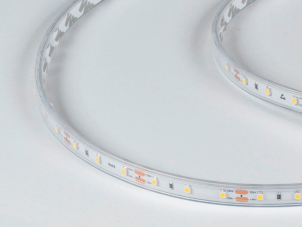 фото Лента светодиодная SWG LUX 4,8 Вт/м SMD3528 Закрытая (IP65) Нейтральный белый 4000К 12 В, катушка 5 м