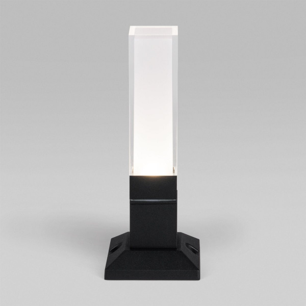 фото Ландшафтный светодиодный светильник чёрный IP54 1536 TECHNO LED