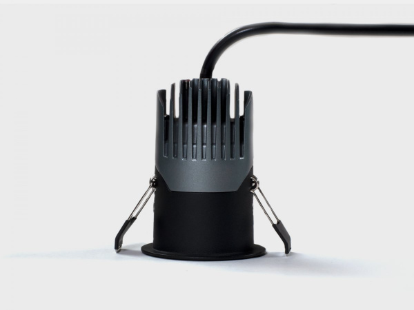 фото Светильник встраиваемый SWG 7Вт 55° IP65 черный 3000К поворотный RC-D52-7-BL-WW65