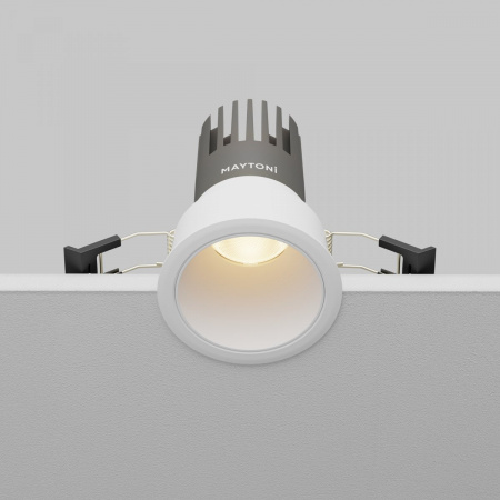 фото Встраиваемый светильник Maytoni Technical Dip DL116-10W-3K-W, белый