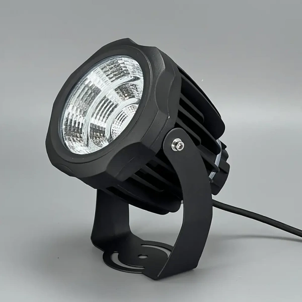 фото Прожектор LED зеленый G5530 30W 24° IP65 черный