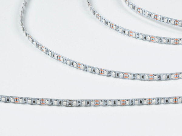 фото Светодиодная лента 3528, 120 LED/м, 9,6 Вт/м, 12В, IP20, Цвет: Красный, SWG3120-12-9.6-R-M, катушка 5 м