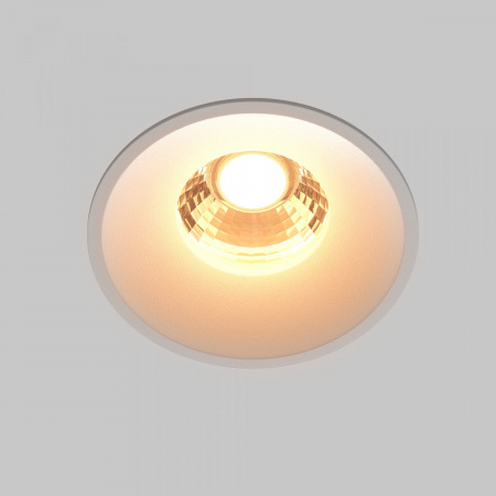 фото Встраиваемый светильник Maytoni Technical Round DL058-12W2.7K-W, белый