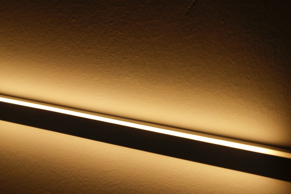 фото Лента неоновая двойная SWG, SMD2835, 140led/m, 10Вт/м, 24В, 3000K, IP67, катушка 5 м