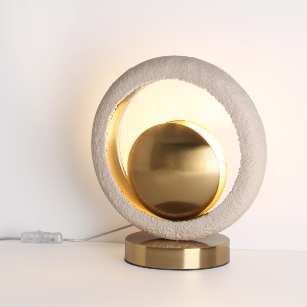 фото Сатинированн.латунь/беж./металл/полирезин Настольная лампа 1*G9 LED*6W SATURN HIGHTECH, арт. 5443/1T
