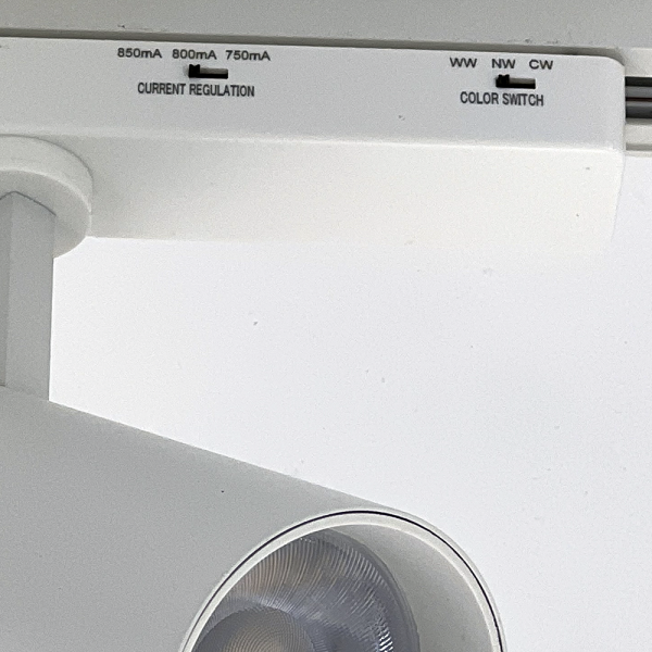 фото Светильник светодиодный TR8230 трековый COB 30W 3CCT цвет:белый
