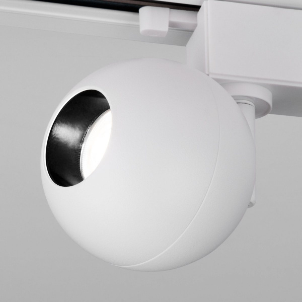 фото Трековый светодиодный светильник для однофазного шинопровода Ball Белый 8W 4200K LTB76