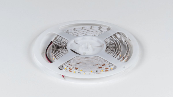 фото Лента светодиодная SWG DSG 3528 WW 60L-V12-IP33, 2700 K, 300 LED, 4,8 W/m, LUX, катушка 5 м