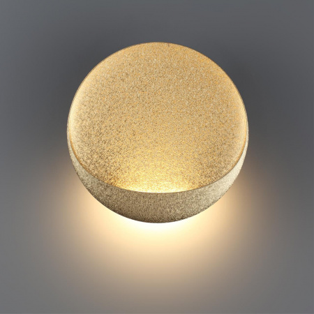 фото Настенный светильник золотой ice crack/акрил IP44 LED 7W Лм 3000K CRI > 90 VELA HIGHTECH, арт. 7004/7WL