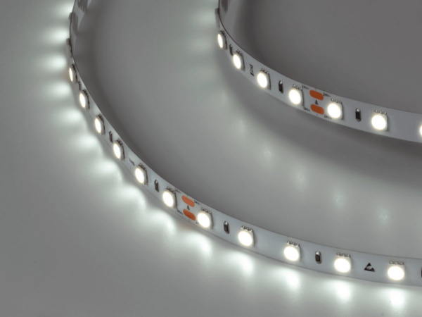Лента светодиодная SWG DSG 5050 W 60L-V24-IP33, 6000 K, 300 LED, 14.4W/m, LUX, катушка 5 м