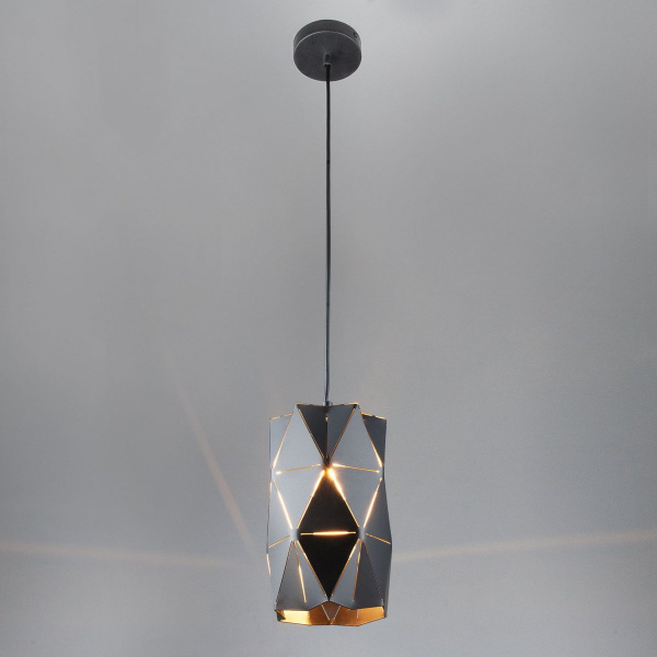 фото Подвесной светильник лофт с плафоном 50145/1 черный