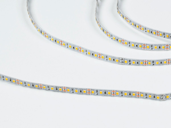 фото Светодиодная лента 2835, 120 LED/м, 9,6 Вт/м, 12В, IP20, Цвет: Теплый белый, SWG2120-12-9.6-WW-M, катушка 5 м