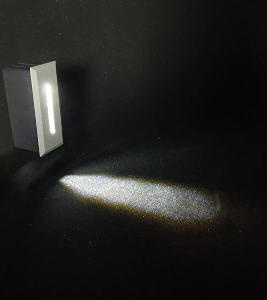 фото Светильник G0912 настенный  встраиваемый серый  220V 2W Led  теплого белого цвета.