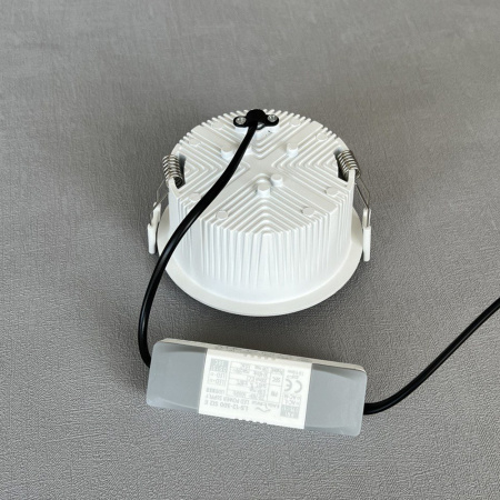фото Светильник круглый  DW2034 (105*50mm) LED COB 12W 3000K. Цвет: белый