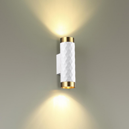 фото Белый/золотистый/металл Настенный светильник IP20 LED GU10 max 2*10W AD ASTRUM HIGHTECH, арт. 4286/2W