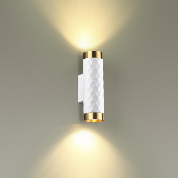 фото Белый/золотистый/металл Настенный светильник IP20 LED GU10 max 2*10W AD ASTRUM HIGHTECH, арт. 4286/2W
