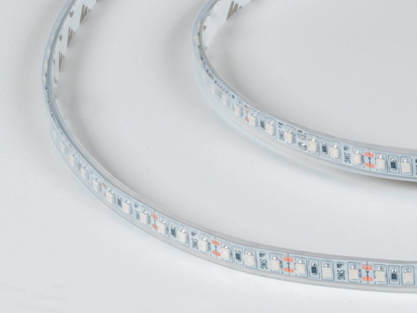 фото Светодиодная лента 3528, 120 LED/м, 9,6 Вт/м, 12В, IP66, Цвет: Красный, SWG3120-12-9.6-R-66-M, катушка 5 м