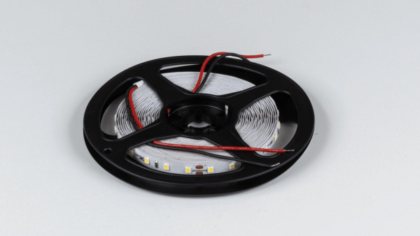 фото Светодиодная лента SWG PRO 2835, 84 LED/м, 8,6 Вт/м, 24В, IP20, Цвет: Холодный белый, SWG2P84-24-8.6-W, катушка 5 м