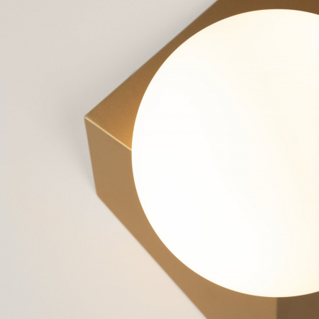 фото Бра Maytoni Cubeo MOD445WL-01BS, латунь
