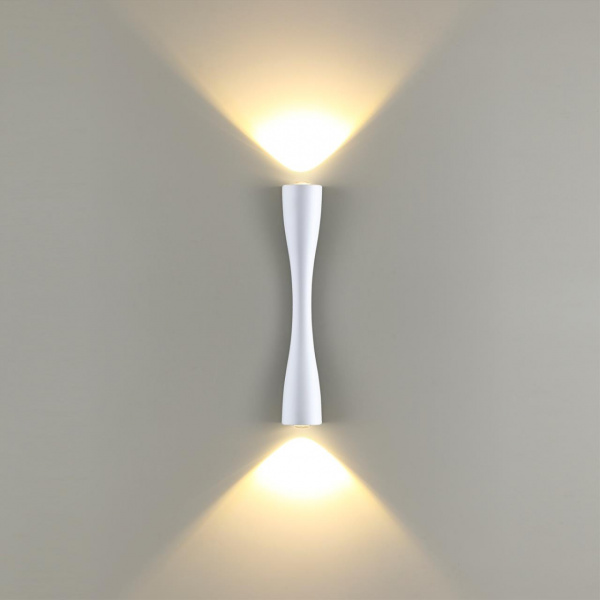 фото Белый/металл Настенный светильник IP20 LED 10W 588Лм 3000K ANIKA HIGHTECH, арт. 4290/10WL