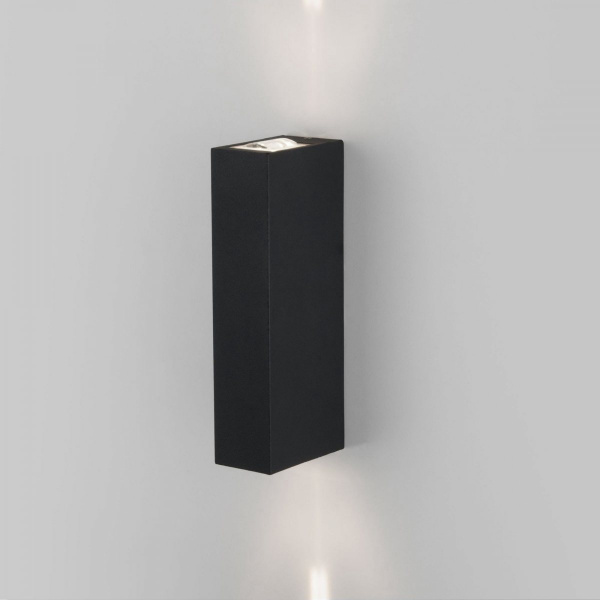 фото Уличный настенный светодиодный светильник Blaze LED IP65 35136/W черный