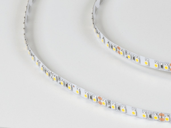 фото Светодиодная лента 3528, 120 LED/м, 9,6 Вт/м, 24В, IP20, Цвет: Нейтральный белый, SWG3120-24-9.6-NW-M, катушка 5 м