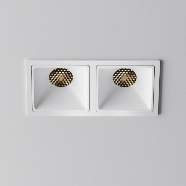 фото Встраиваемый светильник Maytoni Technical Alfa LED DL043-02-10W3K-SQ-W-1, белый