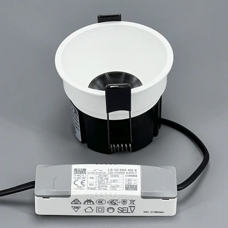 фото Свет-к LED (S1612) встр. круг. 220-240V COB 12W 4000K белый с борт WO