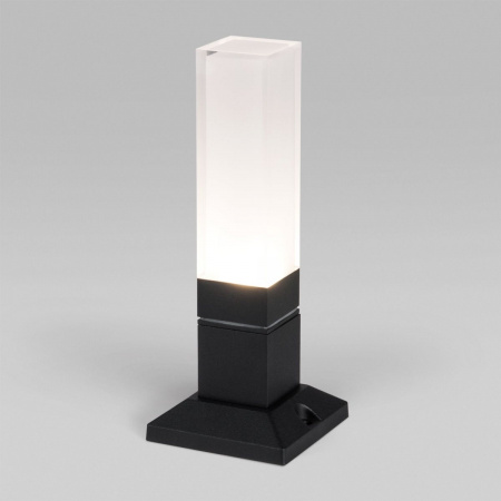фото Ландшафтный светодиодный светильник чёрный IP54 1536 TECHNO LED