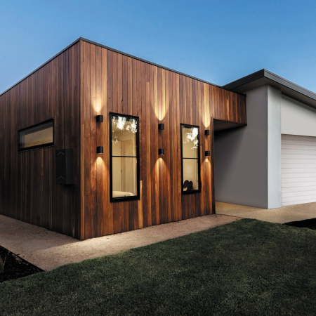 фото Уличный настенный светильник Maytoni Outdoor Slat O044WL-01B, черный