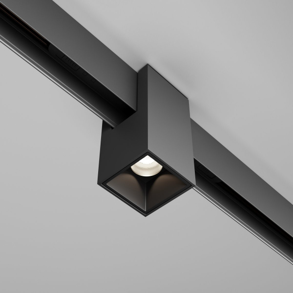 фото Трековый светильник Maytoni Technical Alfa TR121-4-7W-DS-B, черный