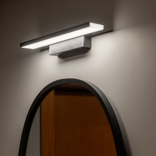 Настенный светодиодный светильник Sankara LED черный 16W IP20 черная