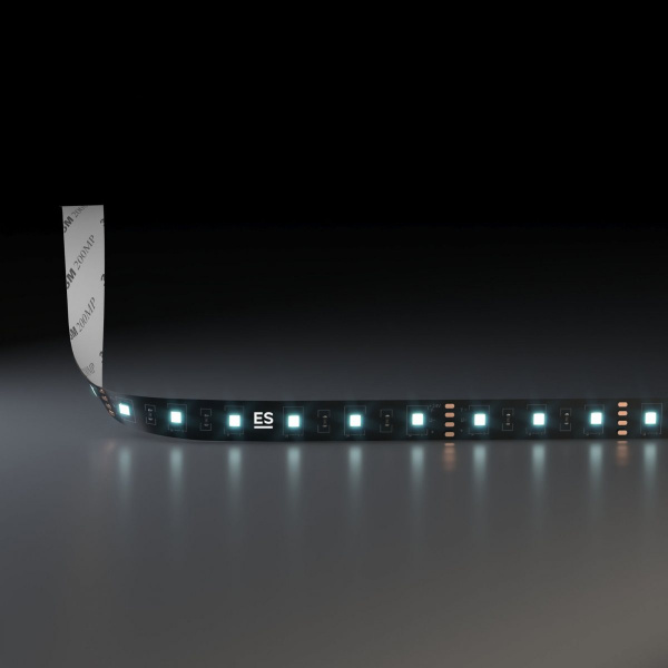 Светодиодная лента 24 В 14,4 Вт/м 60 Led/м 5050 IP20, холодный белый 6500K, Black, 5 м