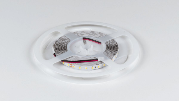 фото Лента светодиодная SWG DSG 2835 DW 98L-V24-IP33, 4000 K, 490 LED, 10W/m, LUX, катушка 5 м